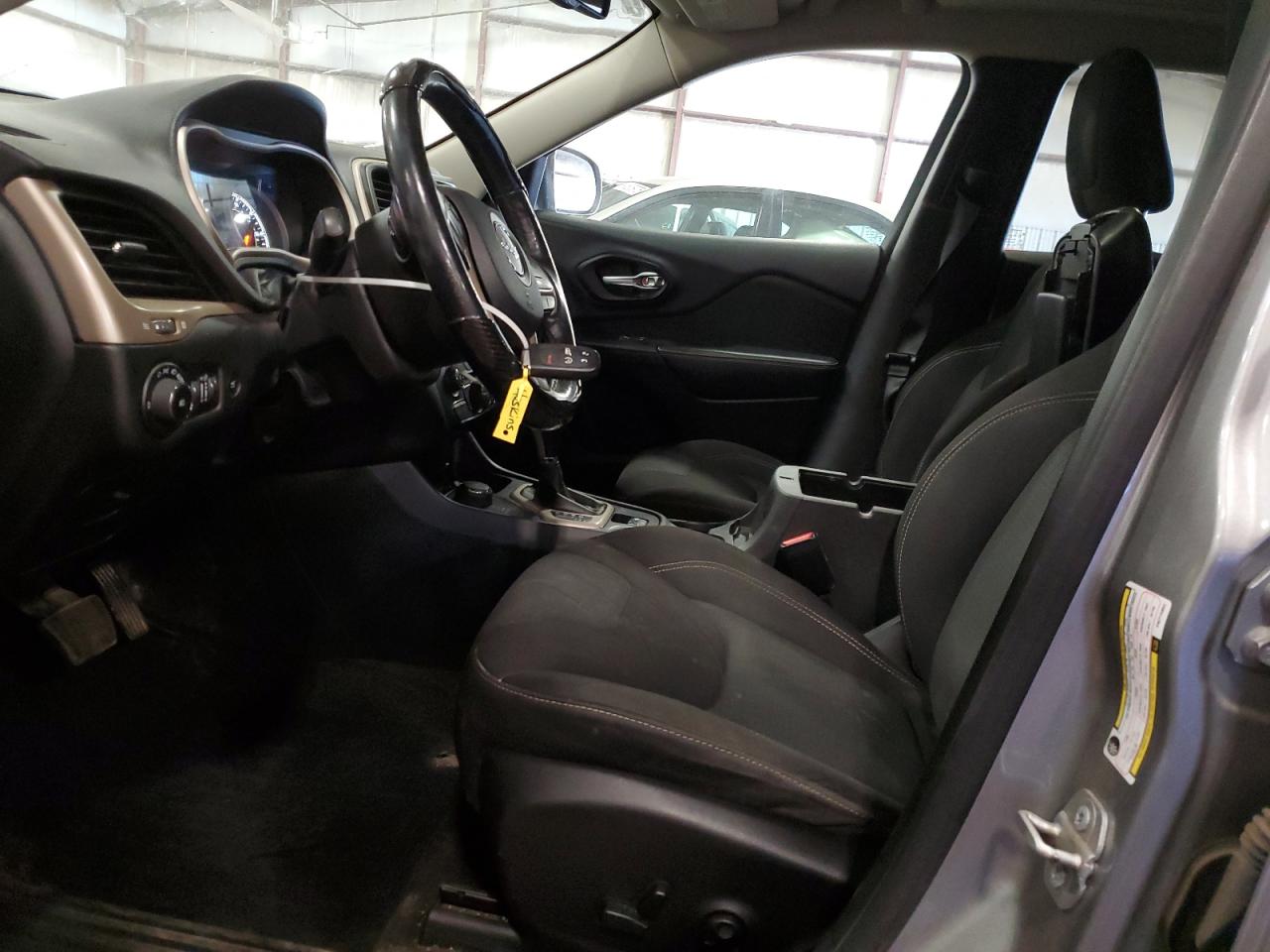 2015 Jeep Cherokee Latitude VIN: 1C4PJMCS2FW774952 Lot: 91214375