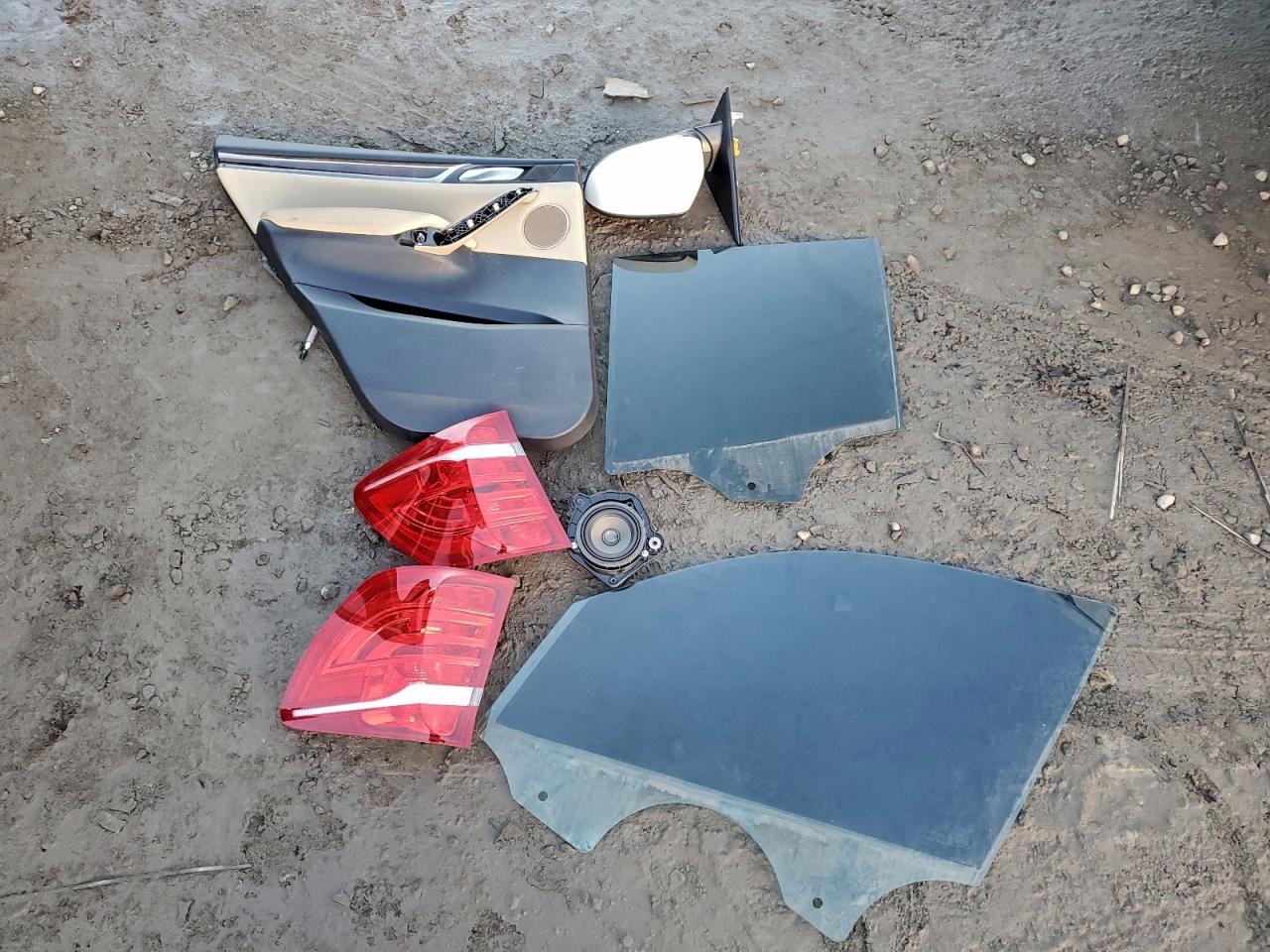 2017 BMW X3 Sdrive28I VIN: 5UXWZ7C3XH0V87770 Lot: 93097325