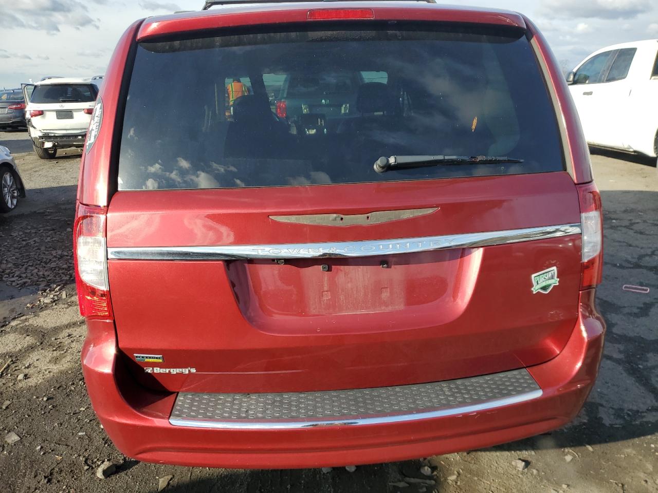 2013 Chrysler Town & Country Touring VIN: 2C4RC1BG8DR744309 Lot: 92045635