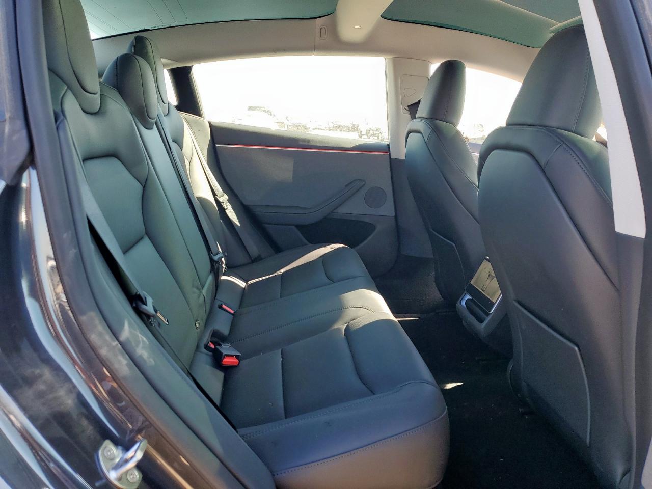 2025 Tesla Model 3 VIN: 5YJ3E1EA6SF040092 Lot: 91111085