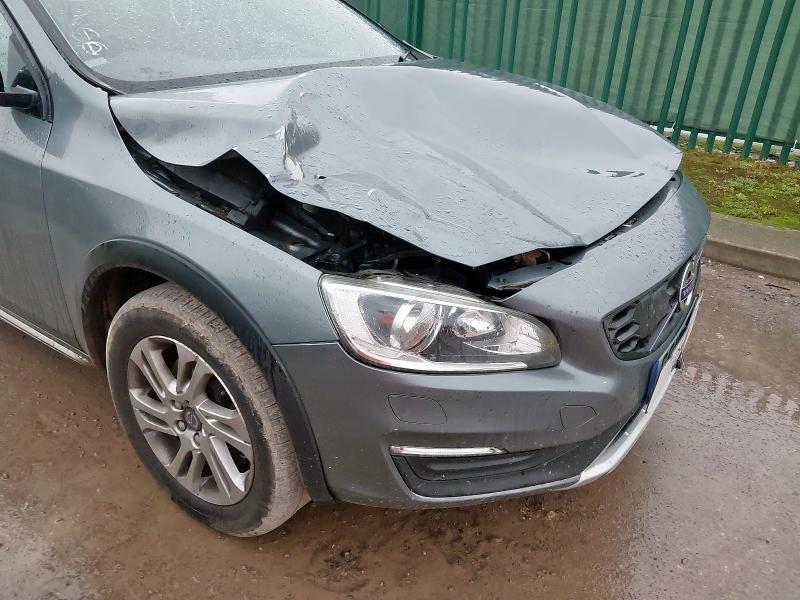 2018 VOLVO V60 CROSS COUNTRY SE NAV 