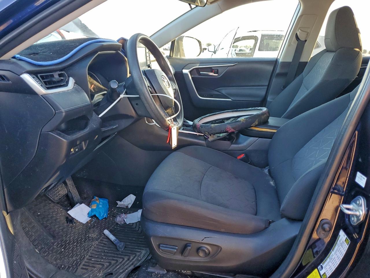 2021 Toyota Rav4 Xle VIN: 2T3W1RFV9MC089360 Lot: 92756925