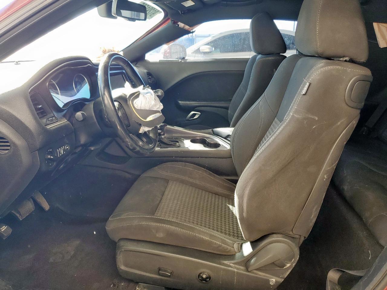2018 Dodge Challenger Sxt VIN: 2C3CDZAG6JH111414 Lot: 91291585