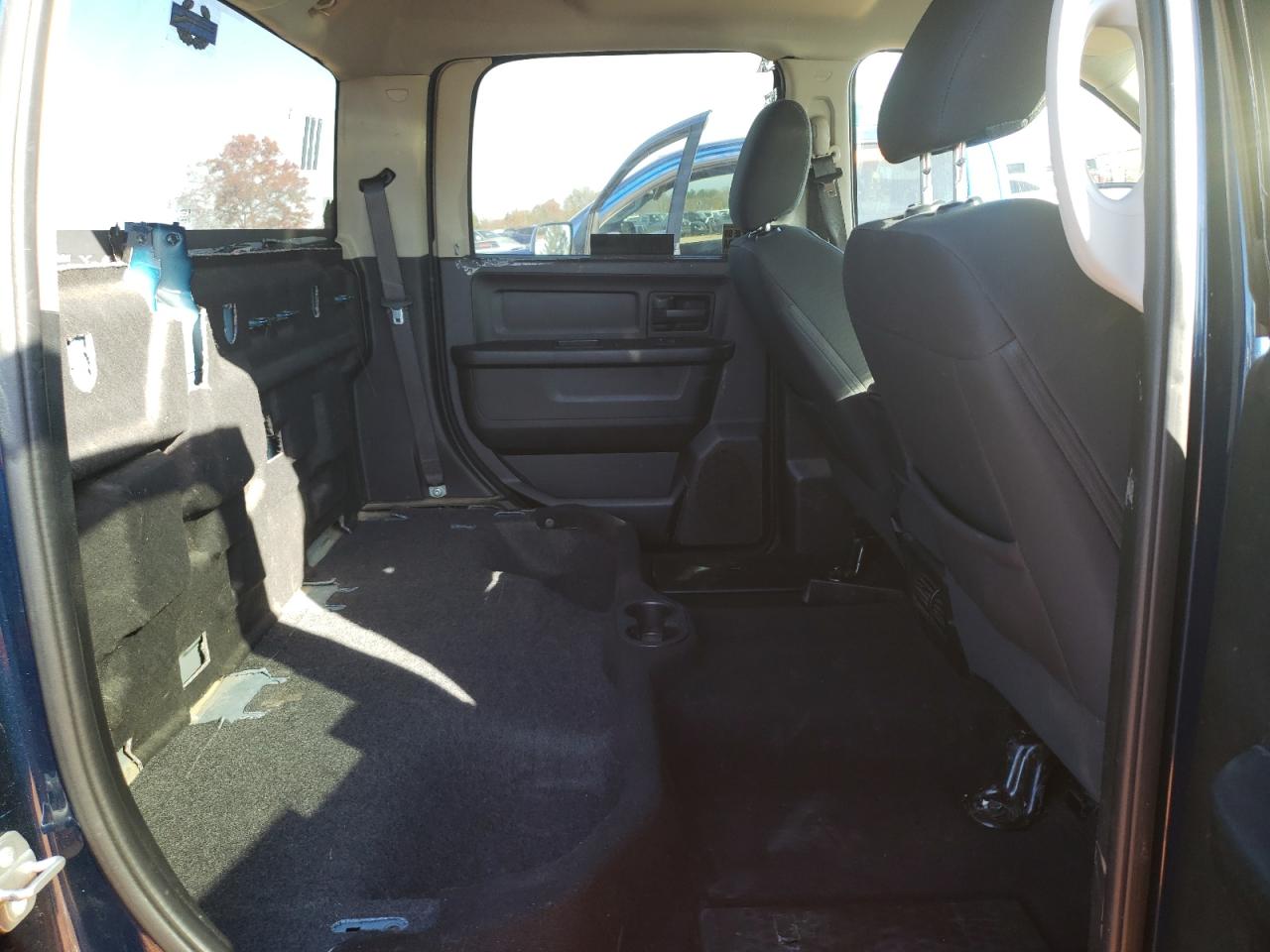 2021 Ram 1500 Classic Tradesman VIN: 3C6RR7KT9MG575915 Lot: 92979025