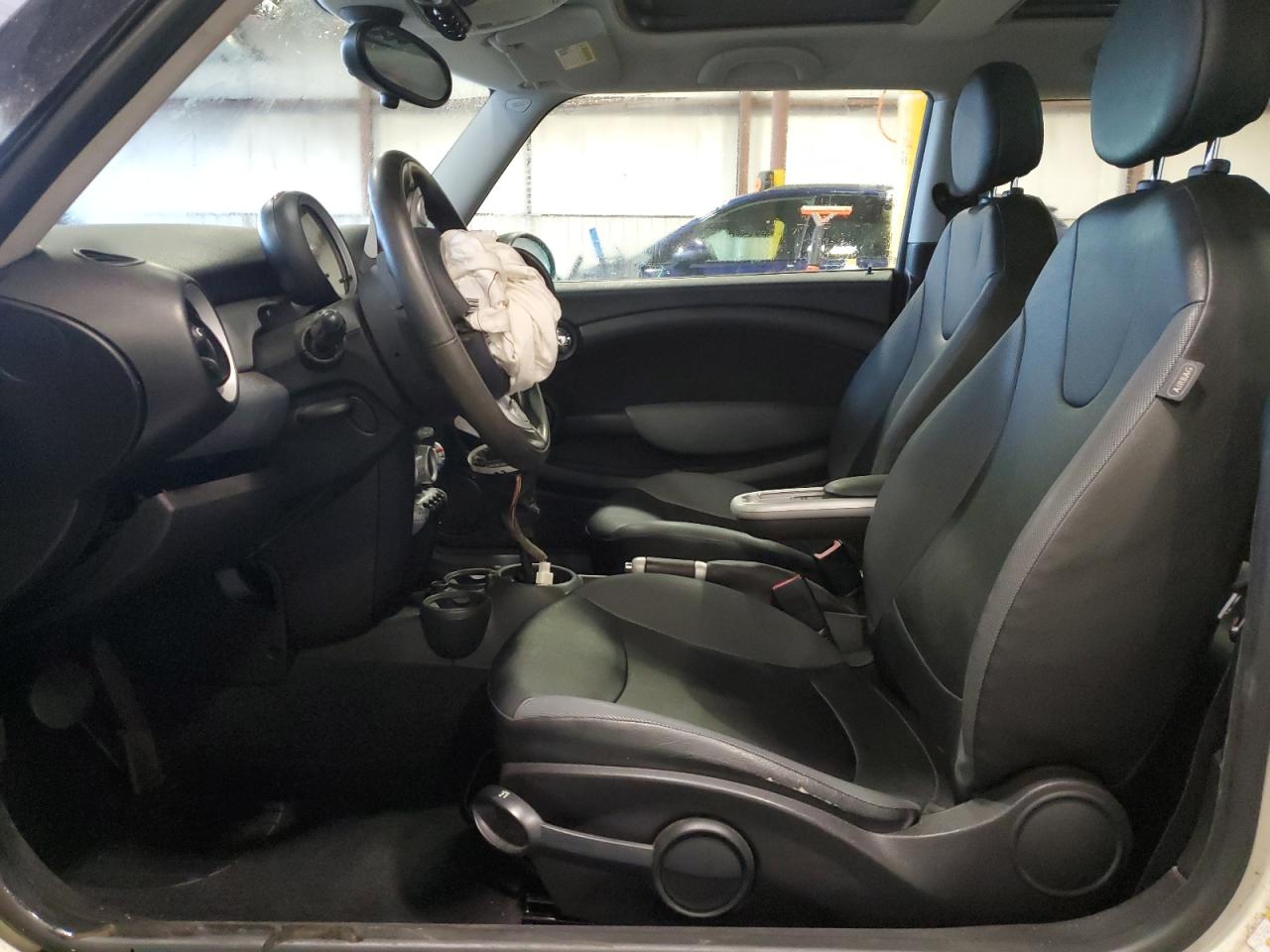 2008 Mini Cooper VIN: WMWMF33598TT66023 Lot: 93354645