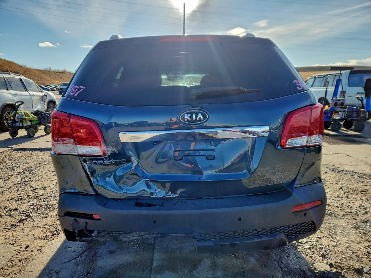 2011 Kia Sorento Base VIN: 5XYKTDA28BG086470 Lot: 94455575