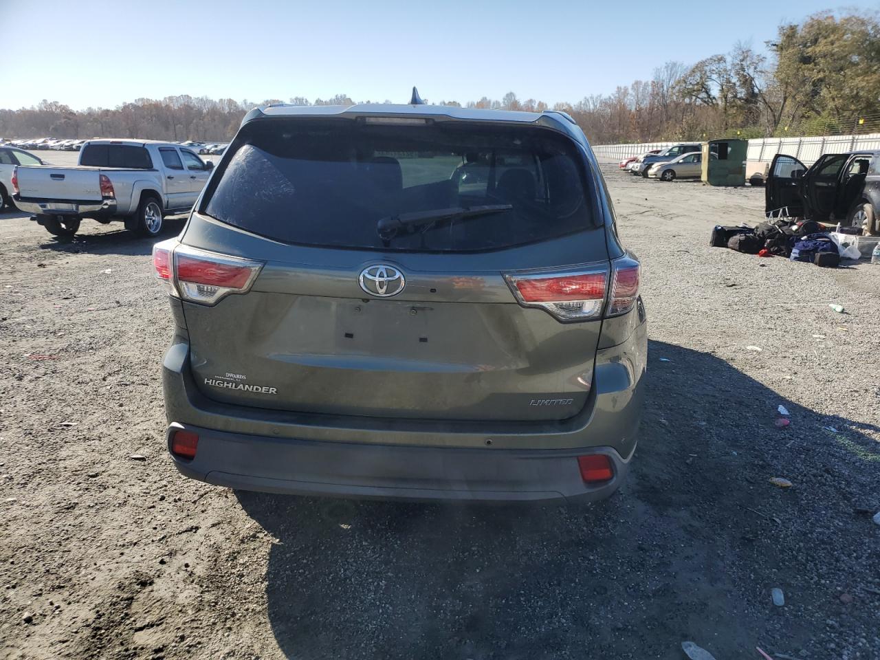 2015 Toyota Highlander Limited VIN: 5TDYKRFH5FS105041 Lot: 92731765