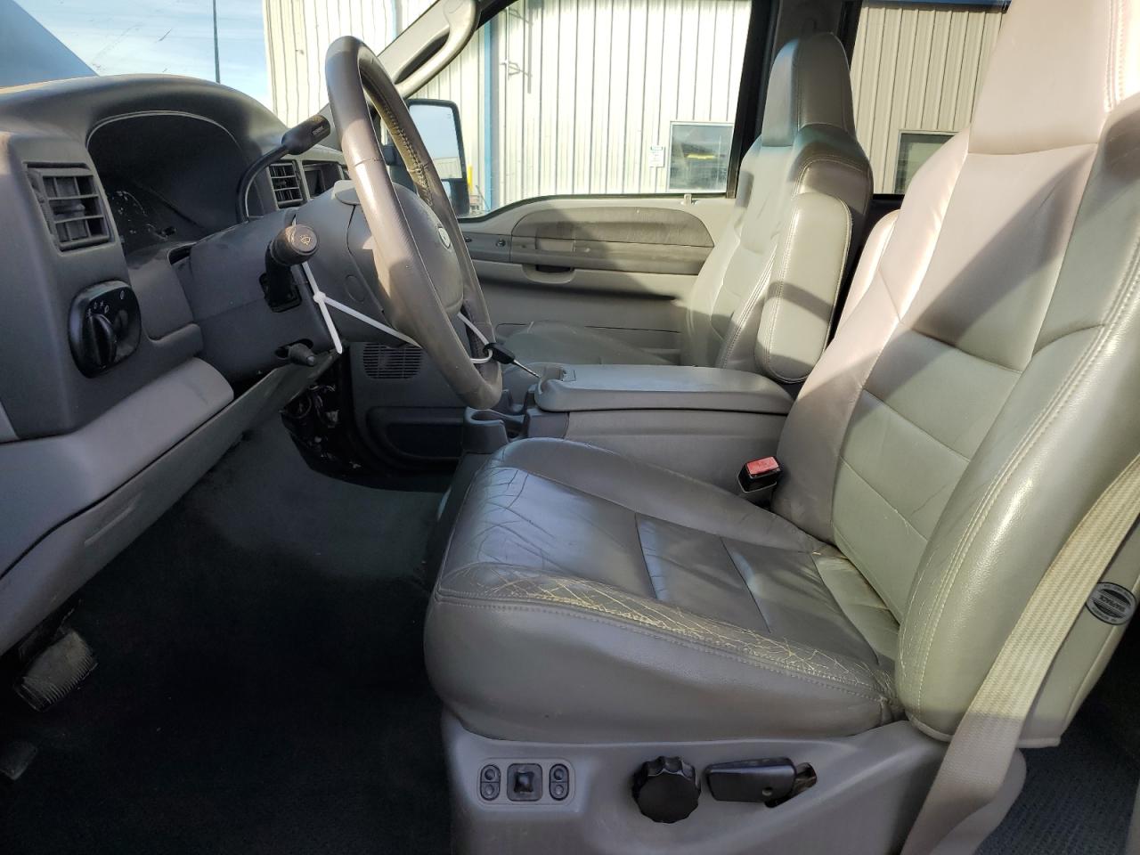 2003 Ford Excursion Xlt VIN: 1FMNU40L83EA92425 Lot: 92522135