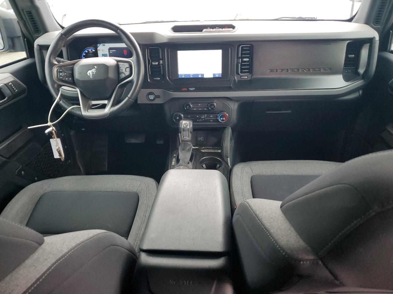 2021 Ford Bronco Base VIN: 1FMDE5BH4MLA60799 Lot: 92712395