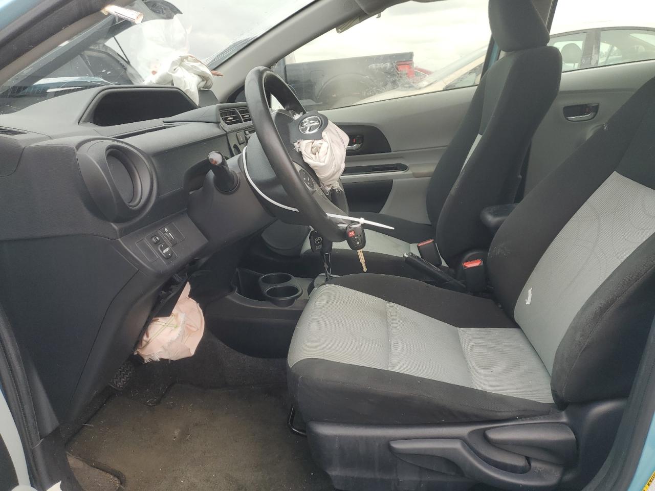 2014 Toyota Prius C VIN: JTDKDTB38E1076928 Lot: 93514335