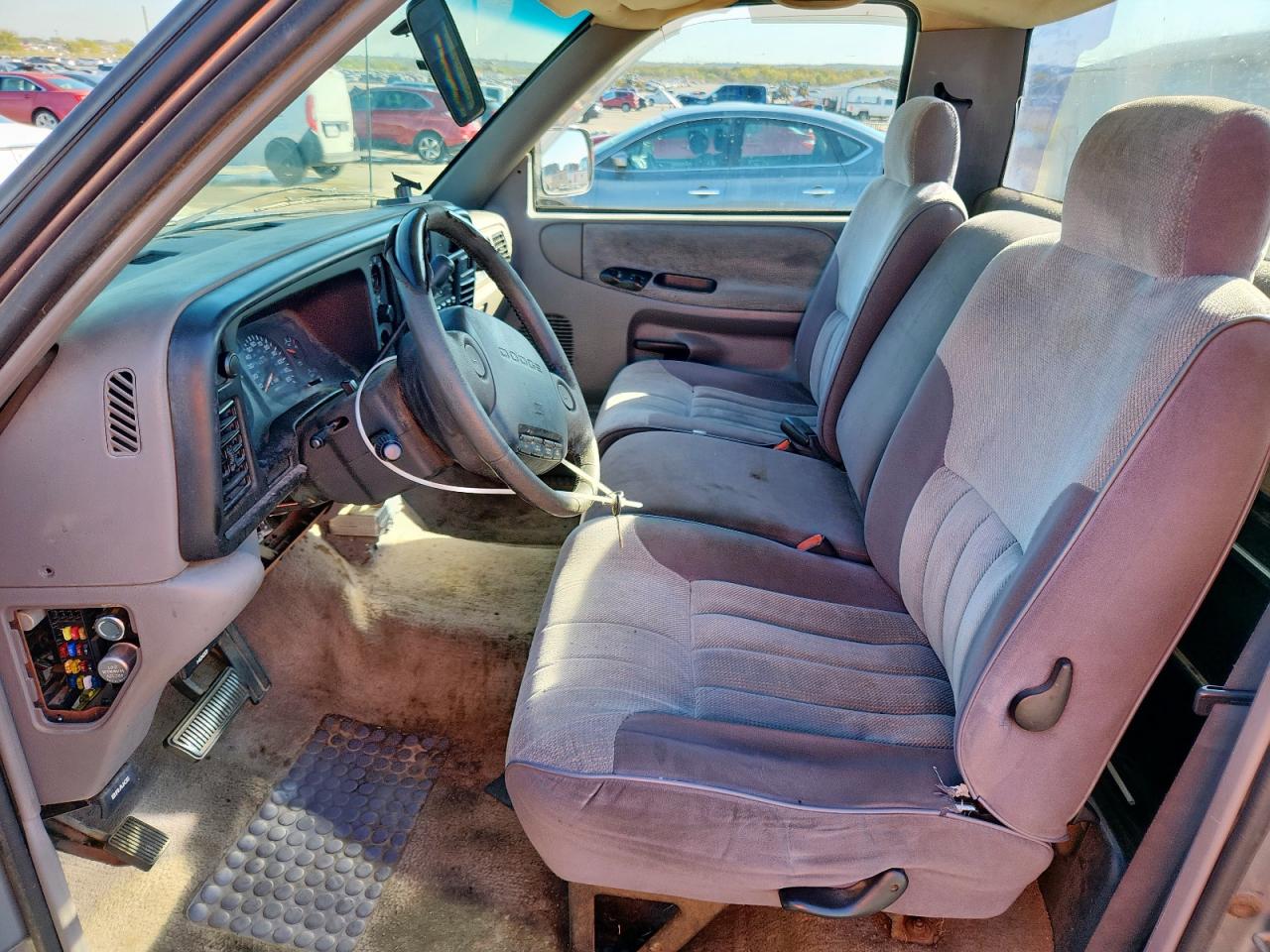 1995 Dodge Ram 1500 VIN: 1B7HC16Y5SS205978 Lot: 91610455