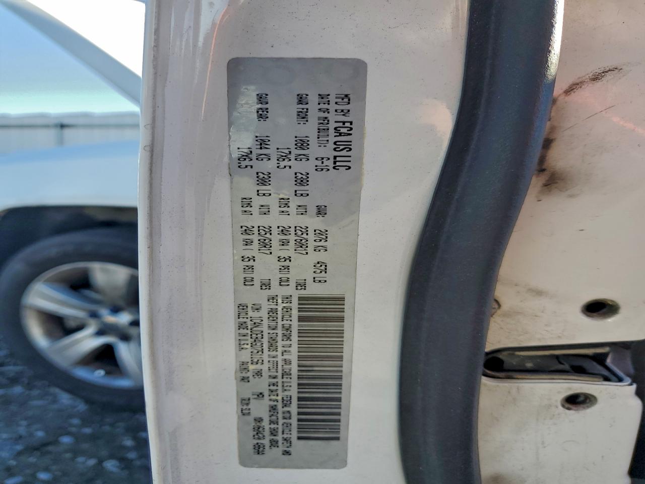 2016 Jeep Compass Latitude VIN: 1C4NJDEB4GD751156 Lot: 93605525