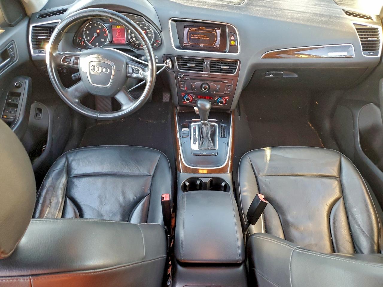 2012 Audi Q5 Premium VIN: WA1CFAFP4CA063858 Lot: 93702055