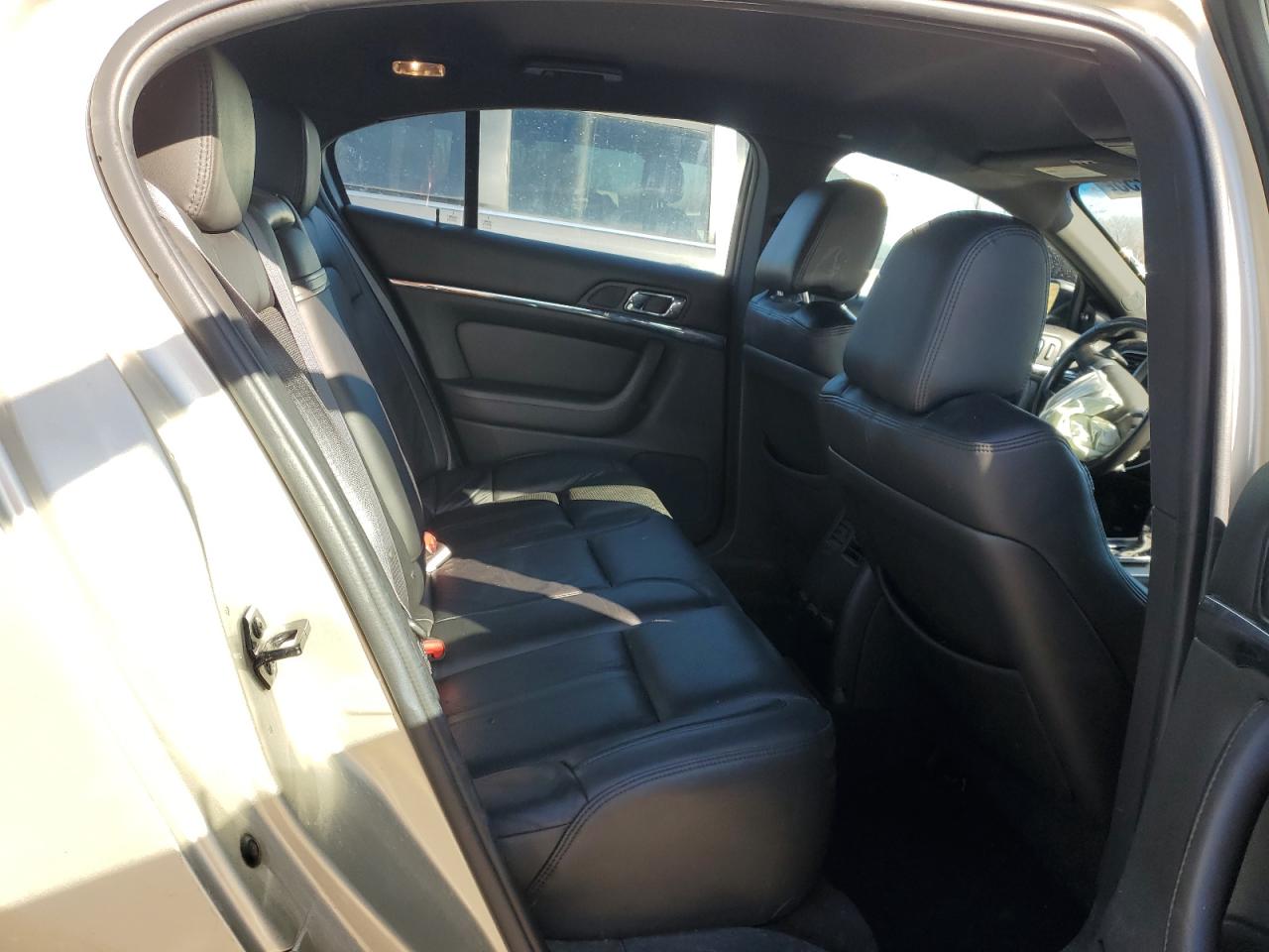 2010 Lincoln Mks VIN: 1LNHL9DR6AG603417 Lot: 92438255