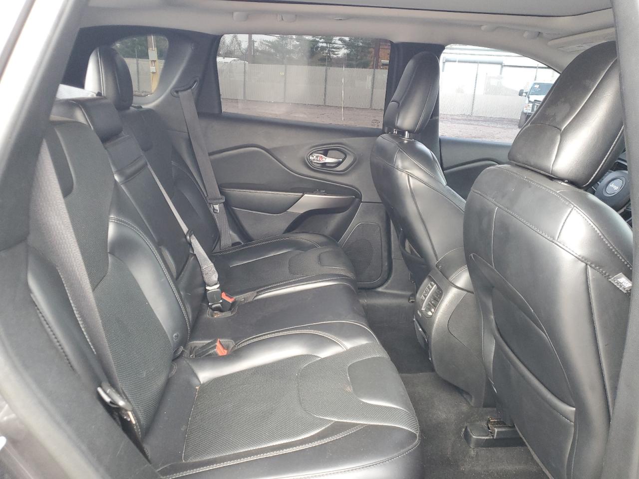 2019 Jeep Cherokee Limited VIN: 1C4PJMDX0KD310560 Lot: 90655075