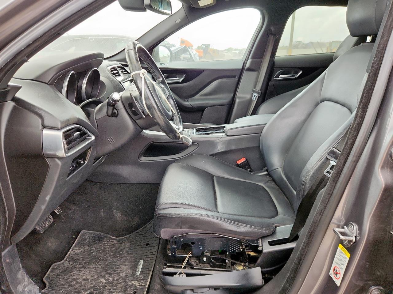 2018 Jaguar F-Pace Premium VIN: SADCJ2FX0JA255239 Lot: 93260835