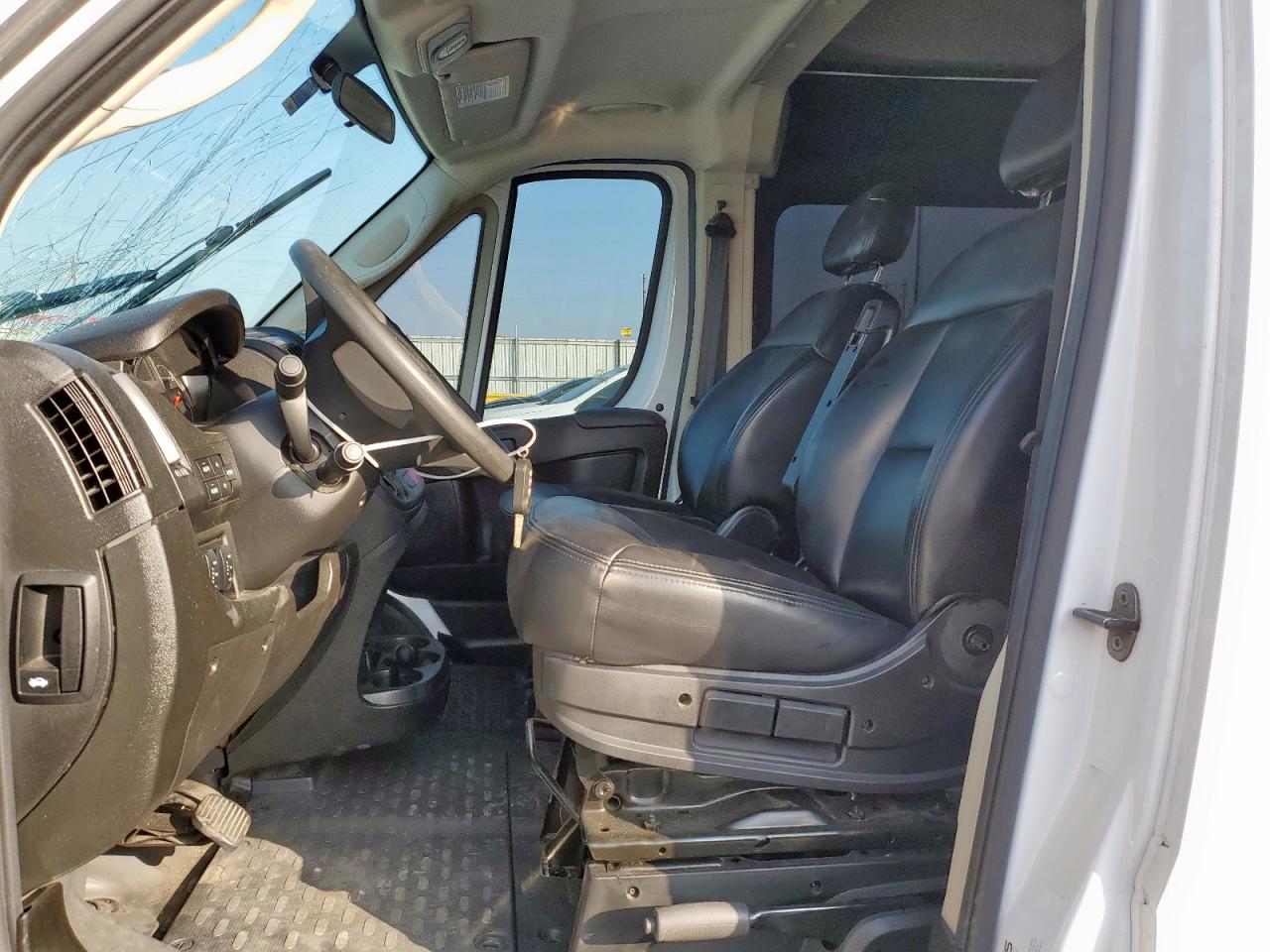 2021 Ram Promaster 2500 Delivery Van VIN: 3C6LRVPG2ME520515 Lot: 93217105