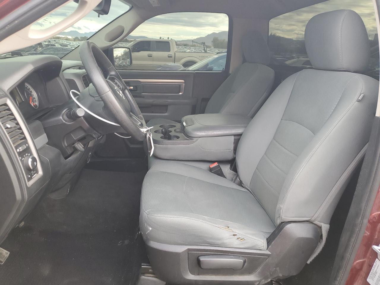 2016 Ram 1500 St VIN: 3C6JR6AT6GG300970 Lot: 93261325