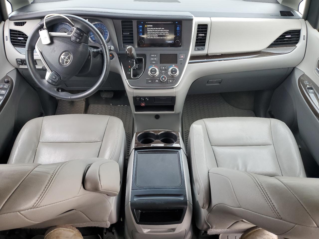 2015 Toyota Sienna Xle VIN: 5TDYK3DC5FS543899 Lot: 93350755