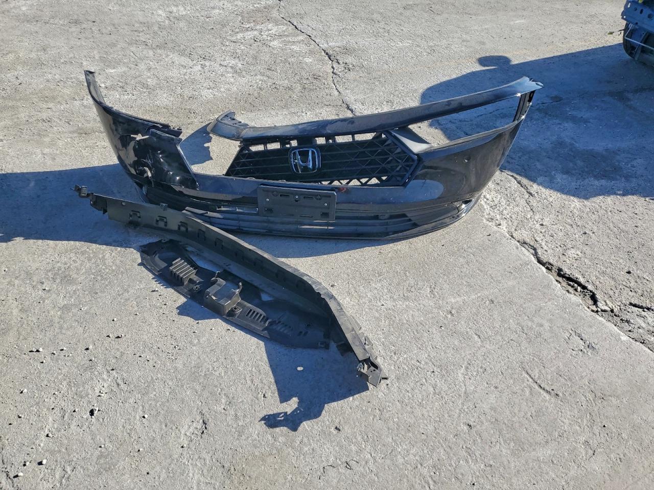 2024 Honda Accord Hybrid Exl VIN: 1HGCY2F64RA061633 Lot: 94103675