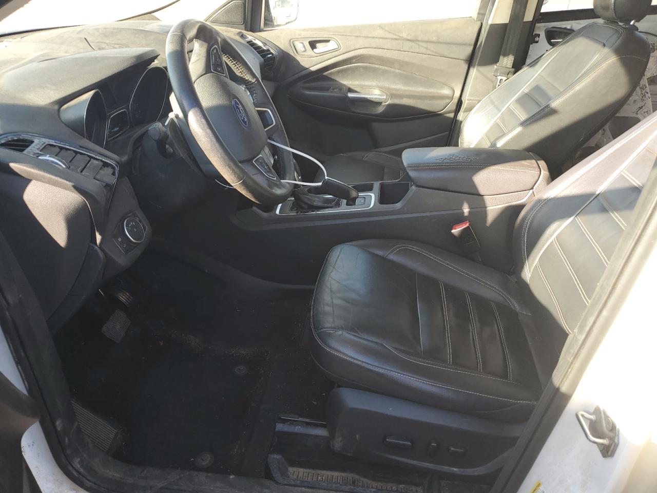 2019 Ford Escape Titanium VIN: 1FMCU9J93KUB00796 Lot: 90331965