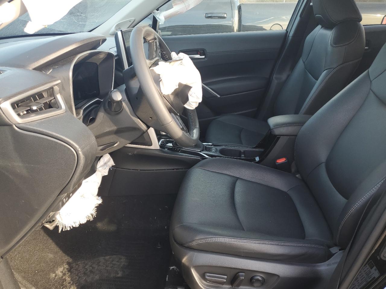 2023 Toyota Corolla Cross Xle VIN: 7MUDAABG3PV065534 Lot: 92884795