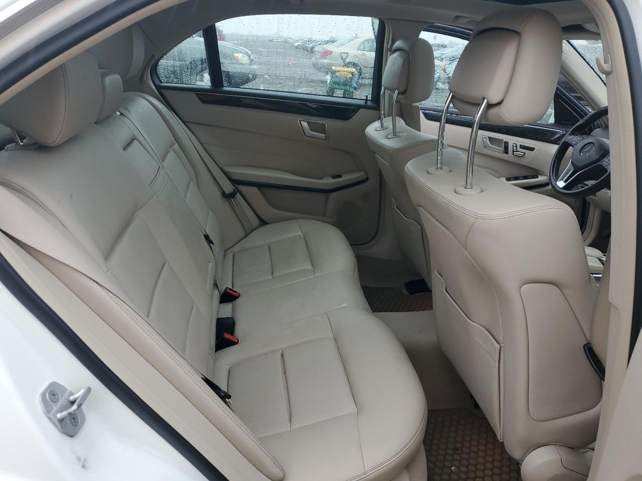 2015 Mercedes-Benz E 350 VIN: WDDHF5KB5FB123177 Lot: 92133625