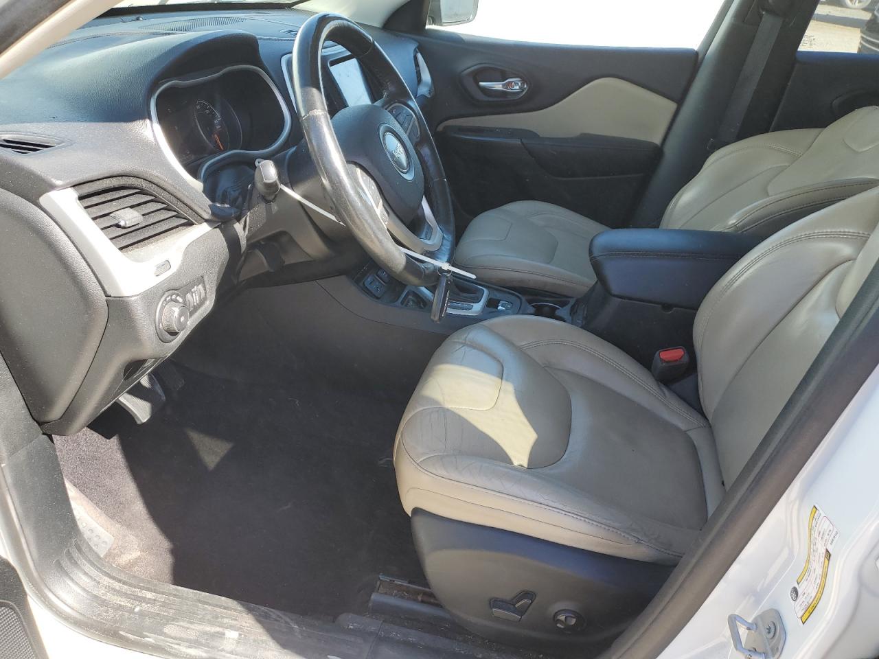 2017 Jeep Cherokee Limited VIN: 1C4PJLDB4HW516122 Lot: 91597105