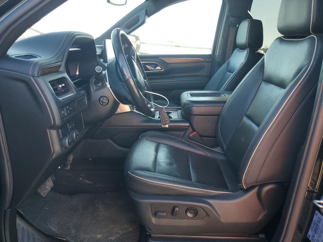 2022 Chevrolet Tahoe C1500 Premier VIN: 1GNSCSKD8NR146085 Lot: 92325445