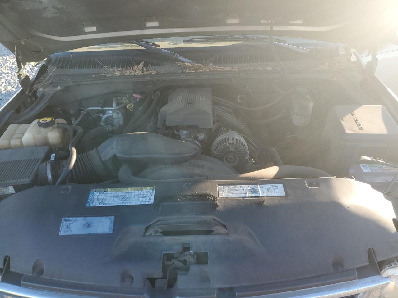 2000 Chevrolet Suburban K1500 VIN: 3GNFK16T7YG129525 Lot: 91126885