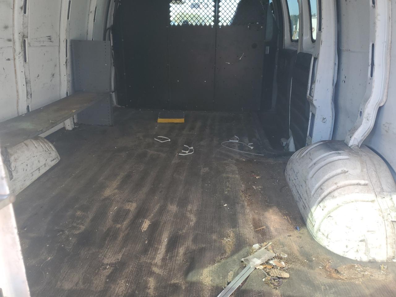 2005 Chevrolet Express Delivery Van VIN: 1GCFG15X651221718 Lot: 92619495