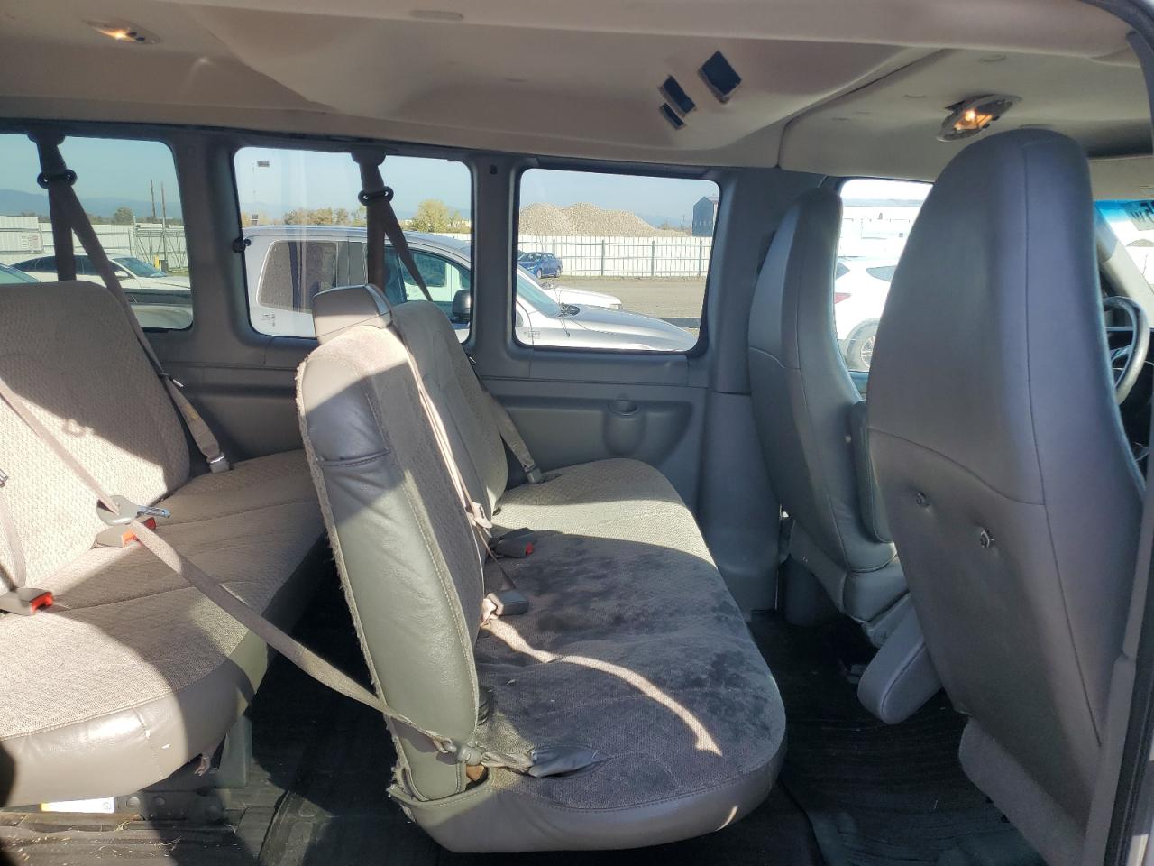 2015 GMC Savana G2500 Lt VIN: 1GKW7RFF1F1138384 Lot: 92312135