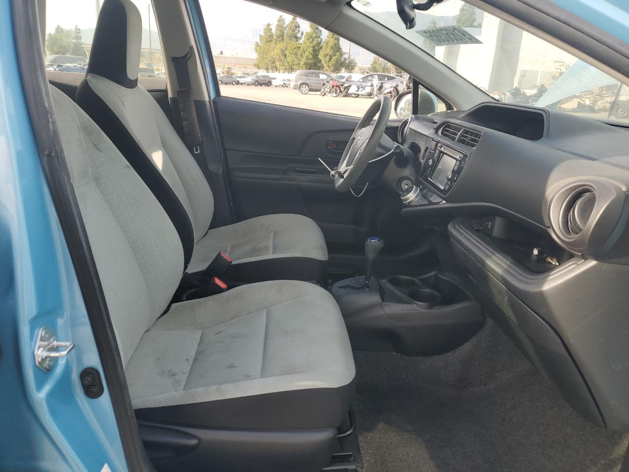 2015 Toyota Prius C VIN: JTDKDTB30F1094745 Lot: 91850385