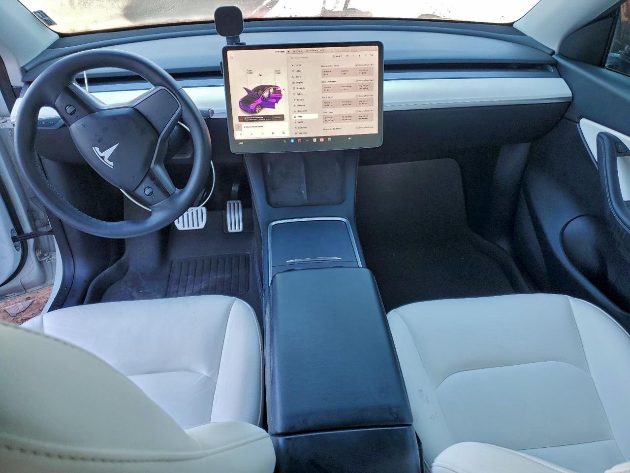 2021 Tesla Model Y VIN: 5YJYGDEF2MF211582 Lot: 93949205