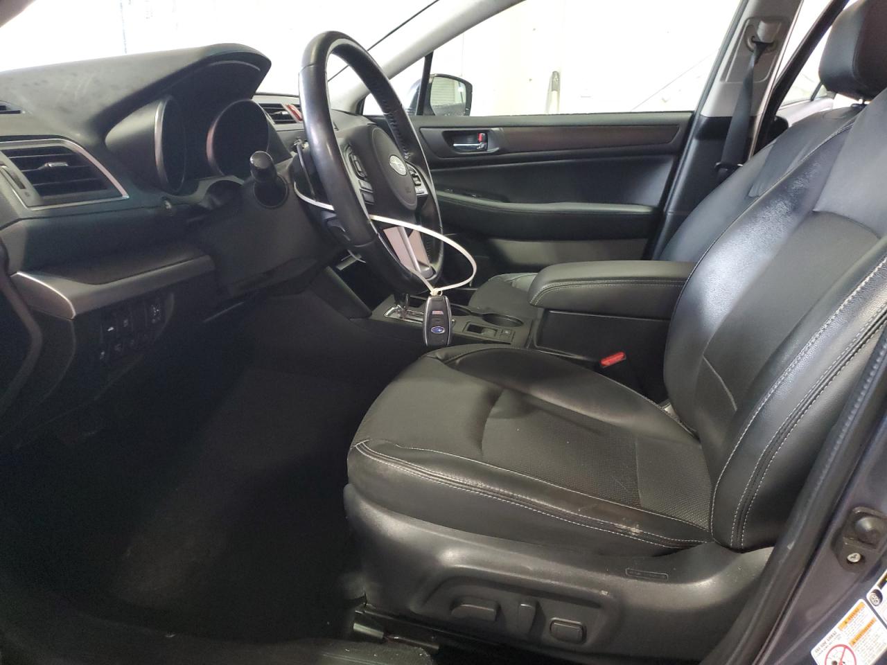 2016 Subaru Legacy 2.5I Limited VIN: 4S3BNBN64G3015290 Lot: 92181525