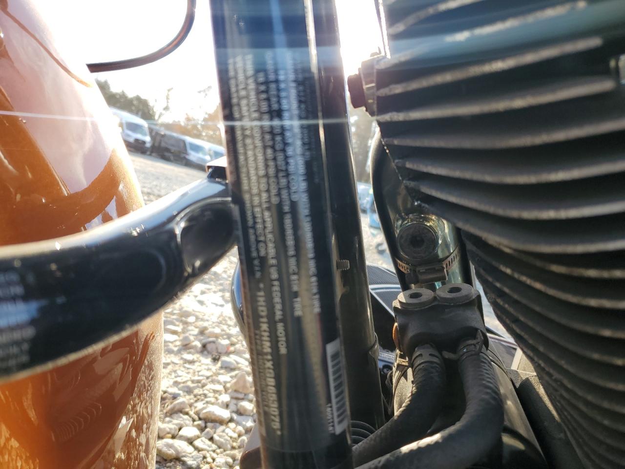 2016 Harley-Davidson Fltrx Road Glide VIN: 1HD1KHM1XGB653075 Lot: 93210875