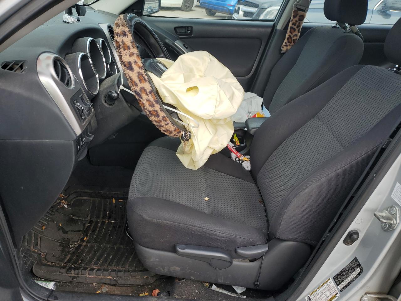 2005 Toyota Corolla Matrix Base VIN: 2T1LR32E95C452619 Lot: 91685245