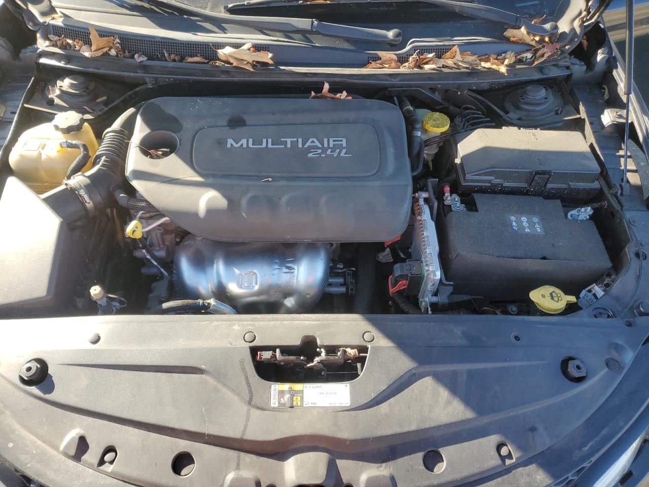 2015 Chrysler 200 S VIN: 1C3CCCBBXFN511834 Lot: 92630615