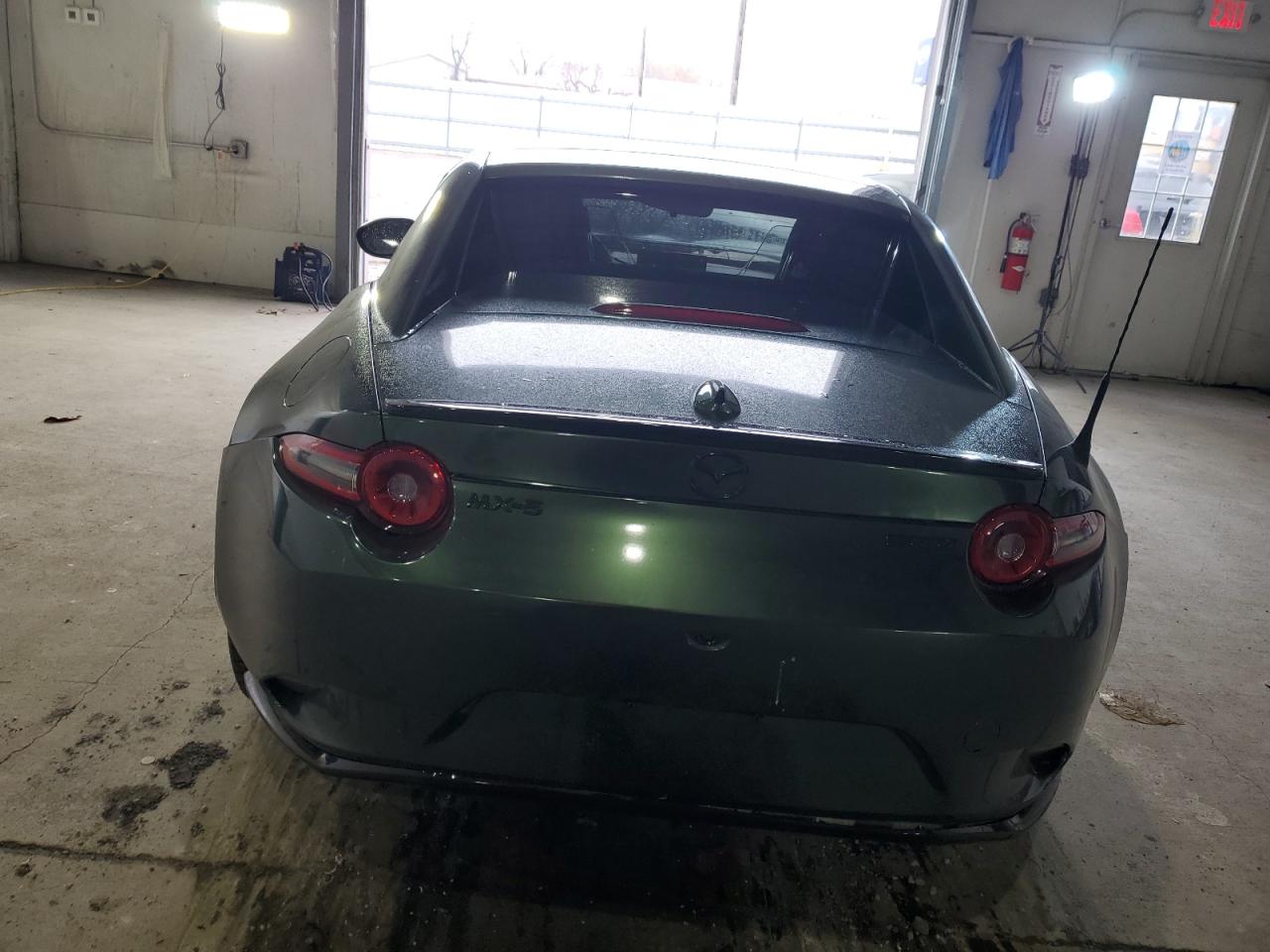 2024 Mazda Mx-5 Miata Club VIN: JM1NDAL79R0607889 Lot: 92789125