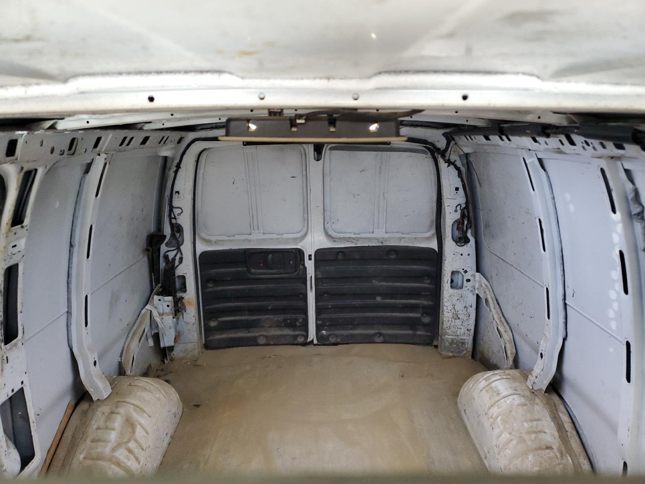 2015 GMC Savana G3500 VIN: 1GTZ7TCG7F1251209 Lot: 92877365