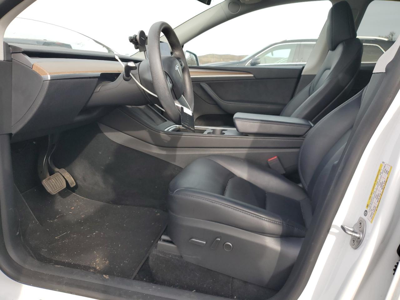 2023 Tesla Model Y VIN: 7SAYGDED7PF962117 Lot: 90250915