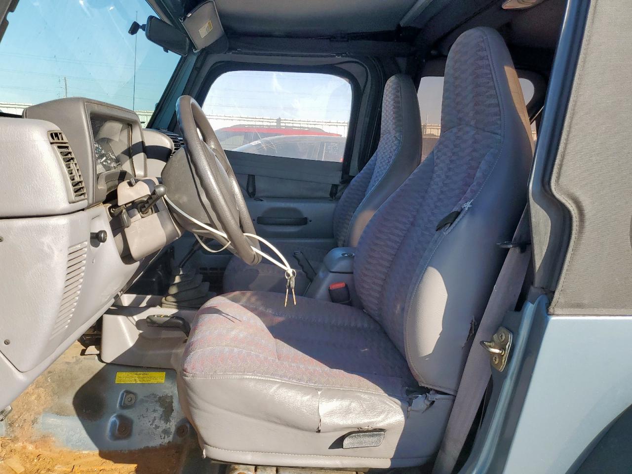 1998 Jeep Wrangler / Tj Sport VIN: 1J4FY19S0WP701077 Lot: 92947075