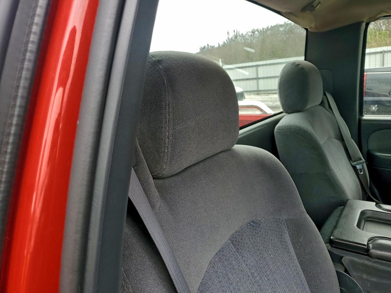 2002 Chevrolet Silverado C1500 VIN: 1GCEC14V52Z128256 Lot: 94325475