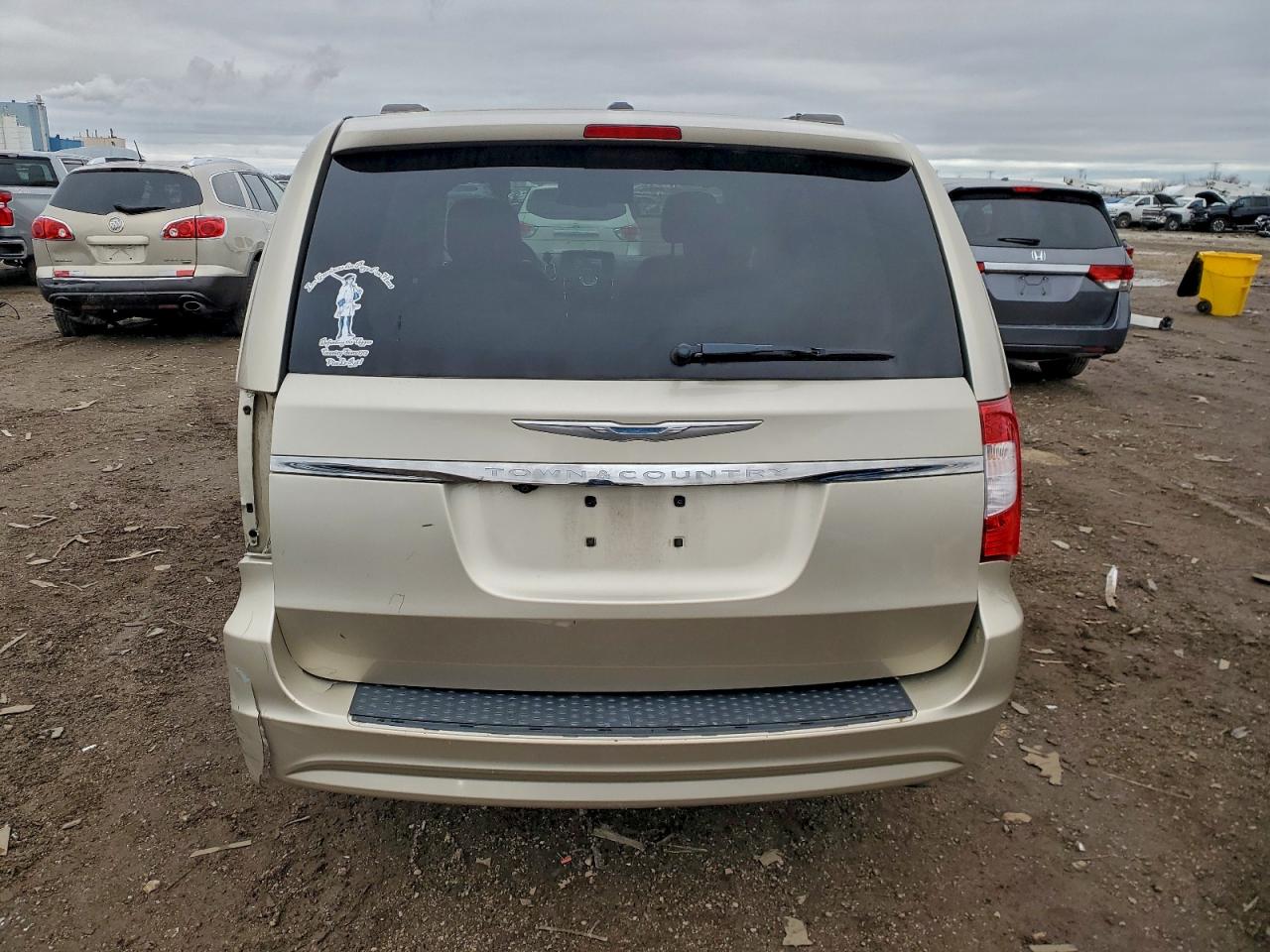 2015 Chrysler Town & Country Lx VIN: 2C4RC1AG4FR727608 Lot: 94317335