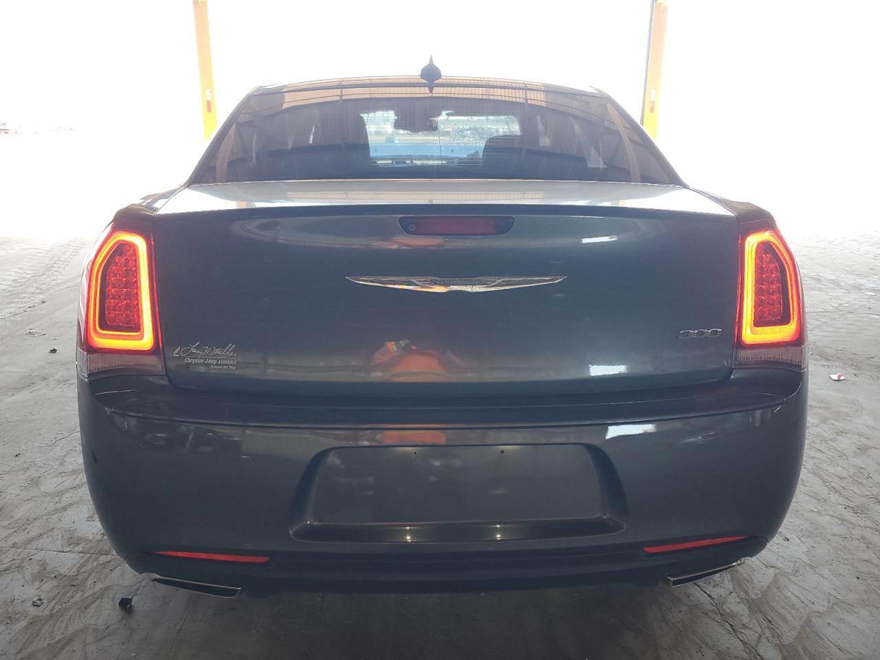 2018 Chrysler 300 Touring VIN: 2C3CCAAG8JH282024 Lot: 91238875