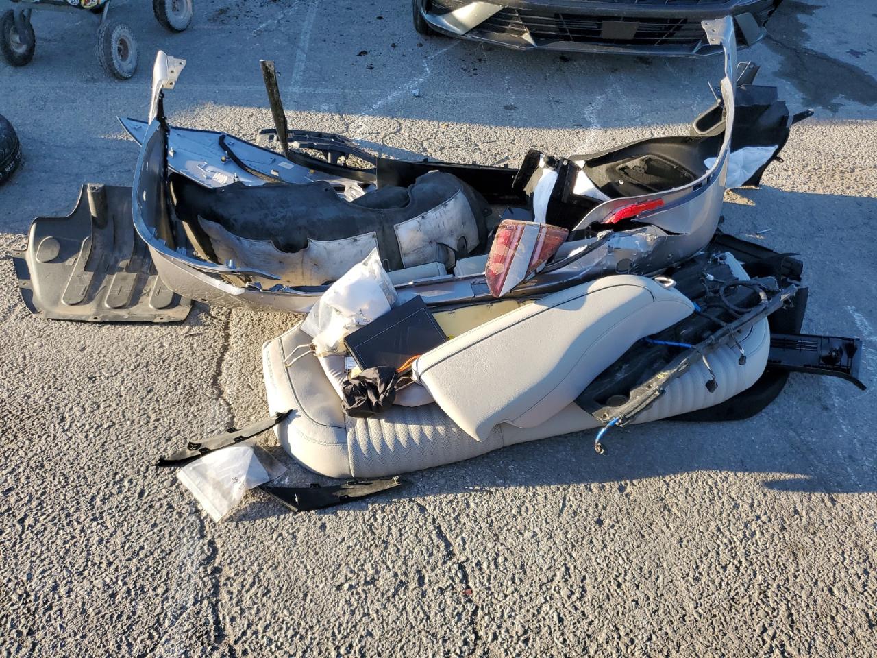 2022 Genesis G70 Base VIN: KMTG34TA9NU102447 Lot: 92434555