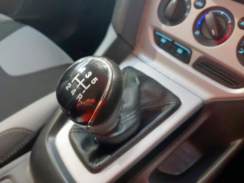 2013 FORD FOCUS 1.6 ZETEC 5DR