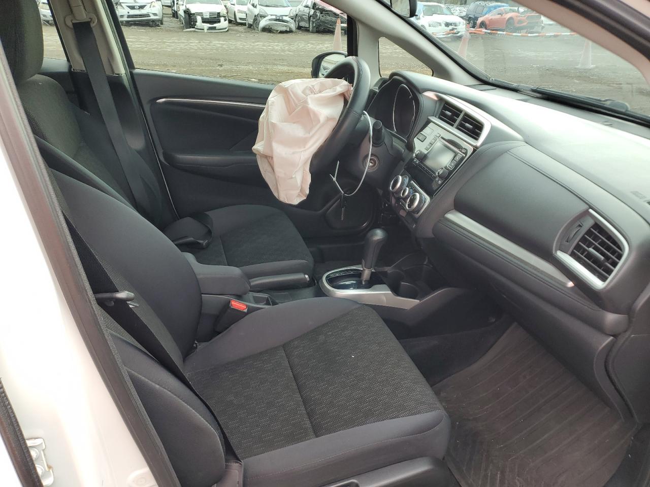 2015 Honda Fit Lx VIN: 3HGGK5H55FM709486 Lot: 93241945