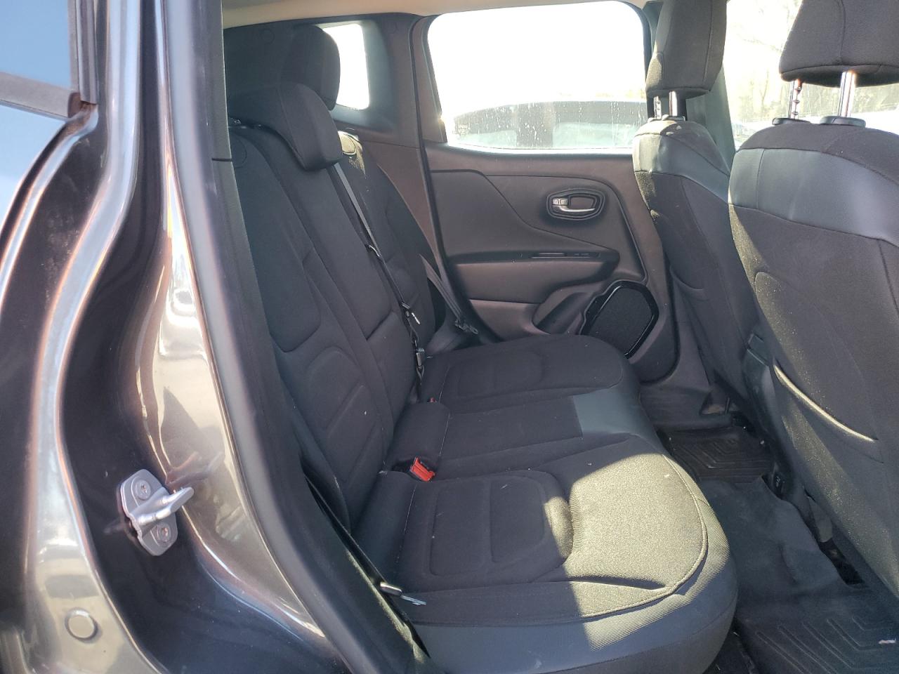 2016 Jeep Renegade Latitude VIN: ZACCJBBT9GPD23609 Lot: 90840645