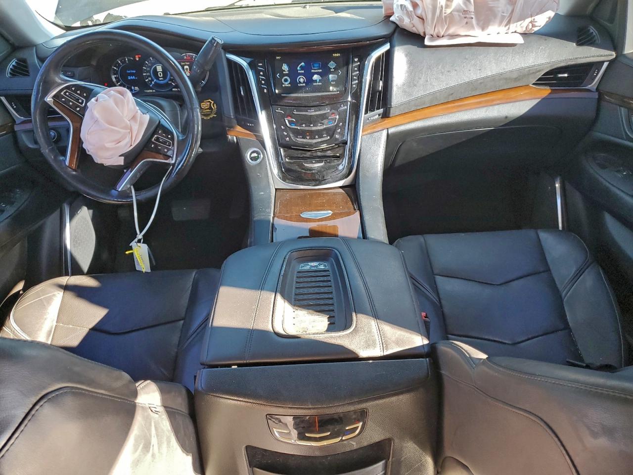 2018 Cadillac Escalade Esv Luxury VIN: 1GYS3HKJ9JR317903 Lot: 94324355